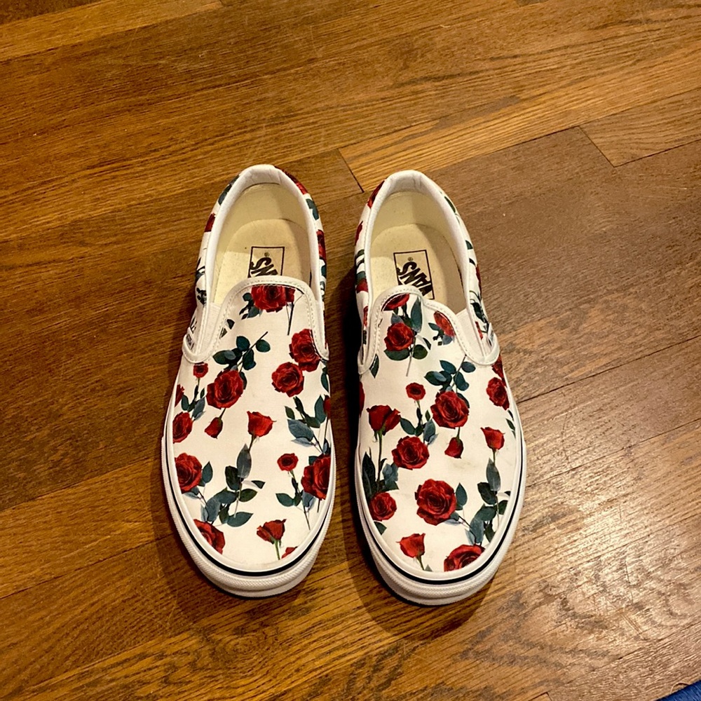 Roses White Vans